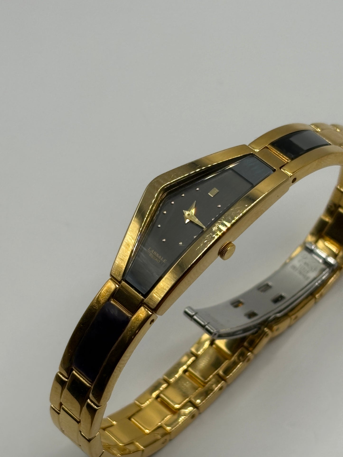 Super rare 80s vintage  SEIKO LASSALE Half Moon1E20-3B60