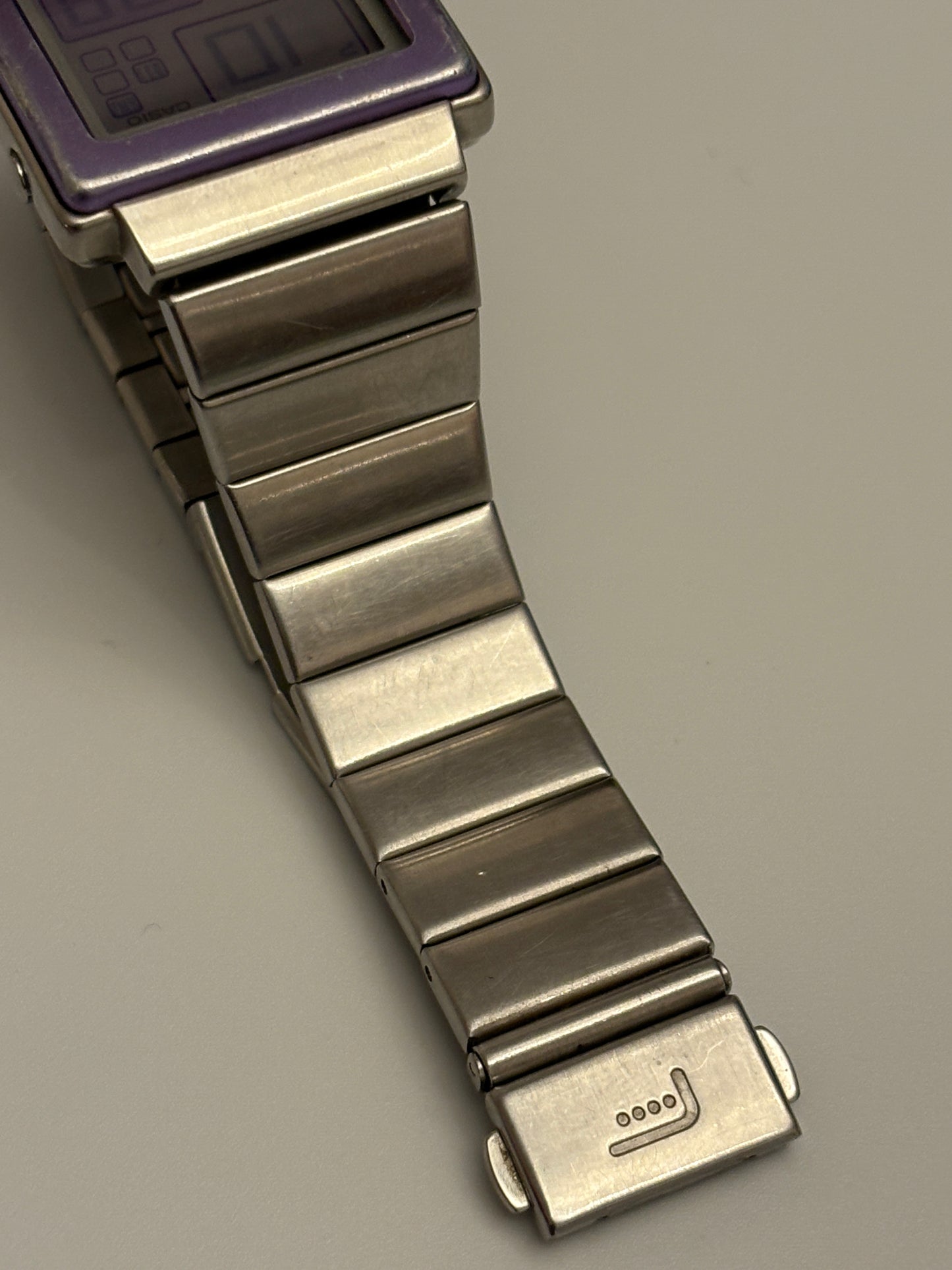 Super rare vintage 90s casio LA-2000