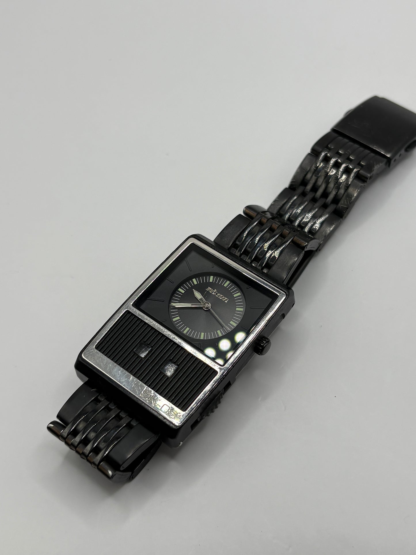With box very rare NIXON sk-09