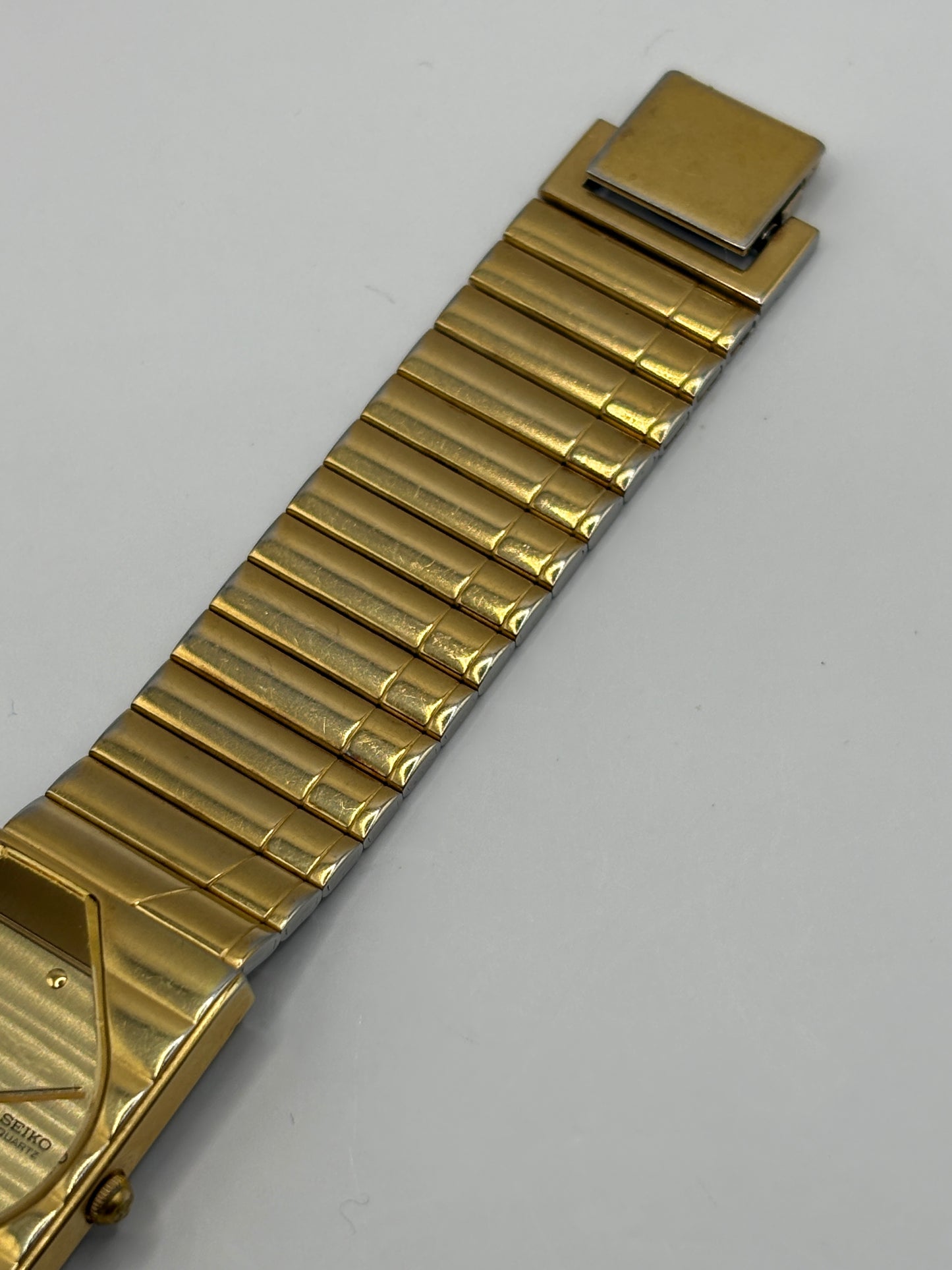 Super rare 80s vintage  SEIKO Half Moon2P20-K10