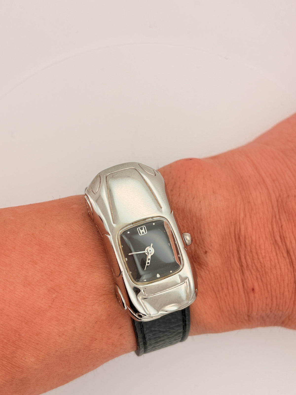 Vintage   HONDA s2000 watch