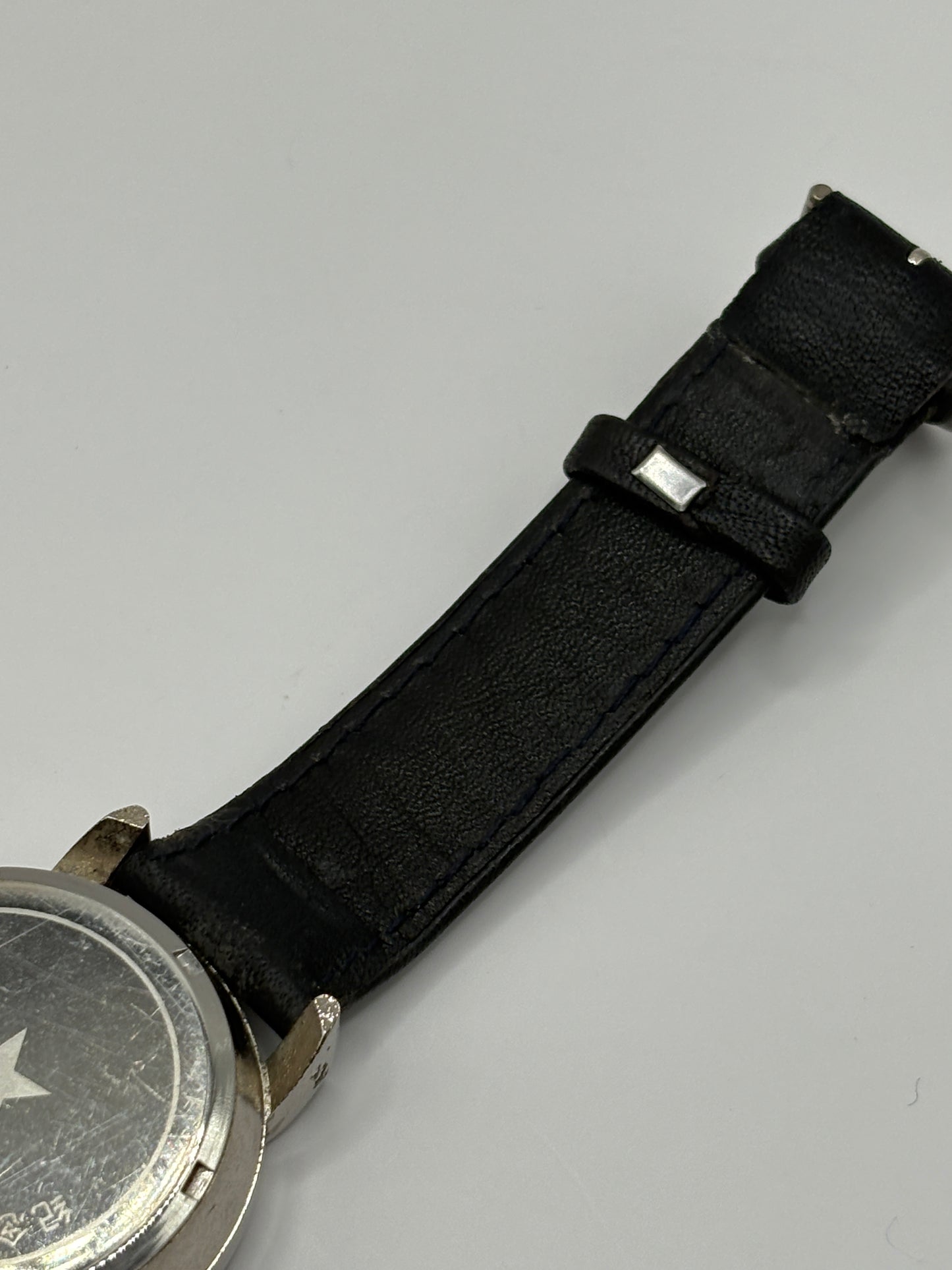 Super rare watch  Mao Zedong waving watch　