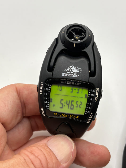 Ultra  RARE 90s vintage Wind Master SWISS MADE