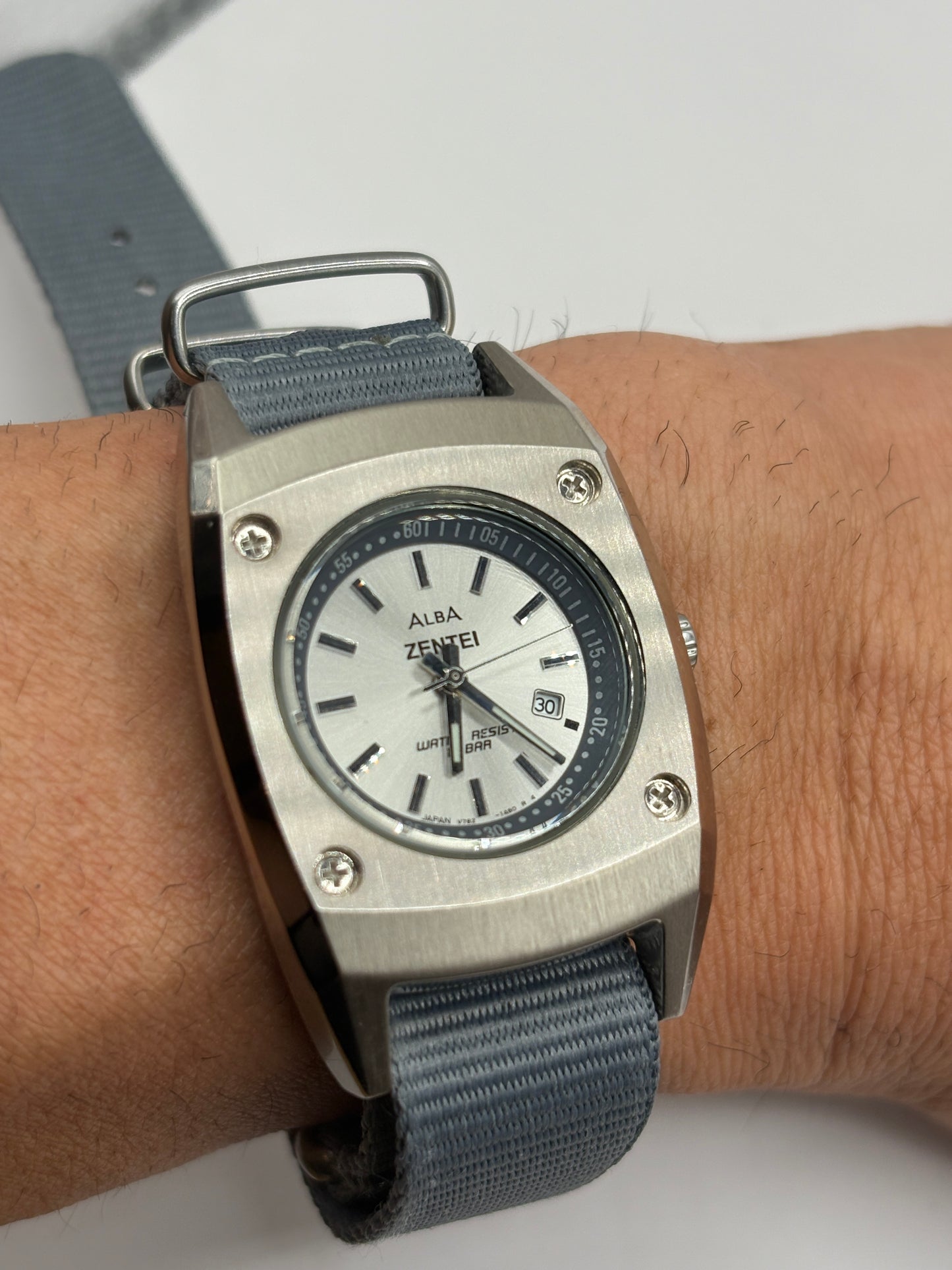 Super rare 90s vintage ALBA V782-0810