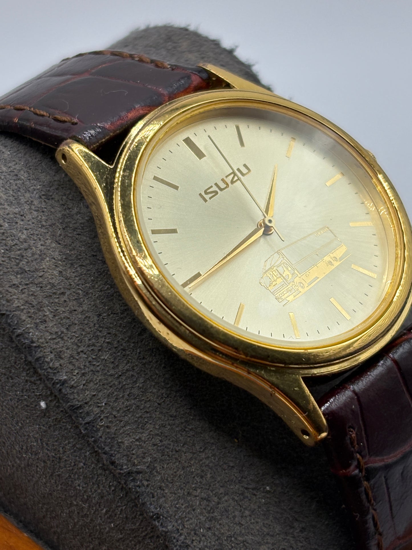 Super rare 90s vintage SEIKO × ISUZU     Y136-6C90