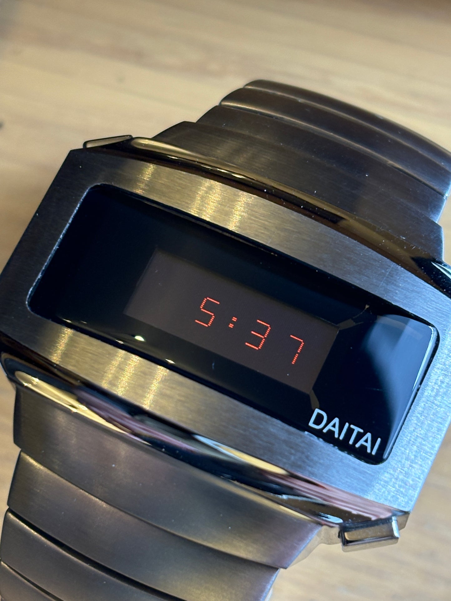 Super  rare ultra daitai watch limlted 500