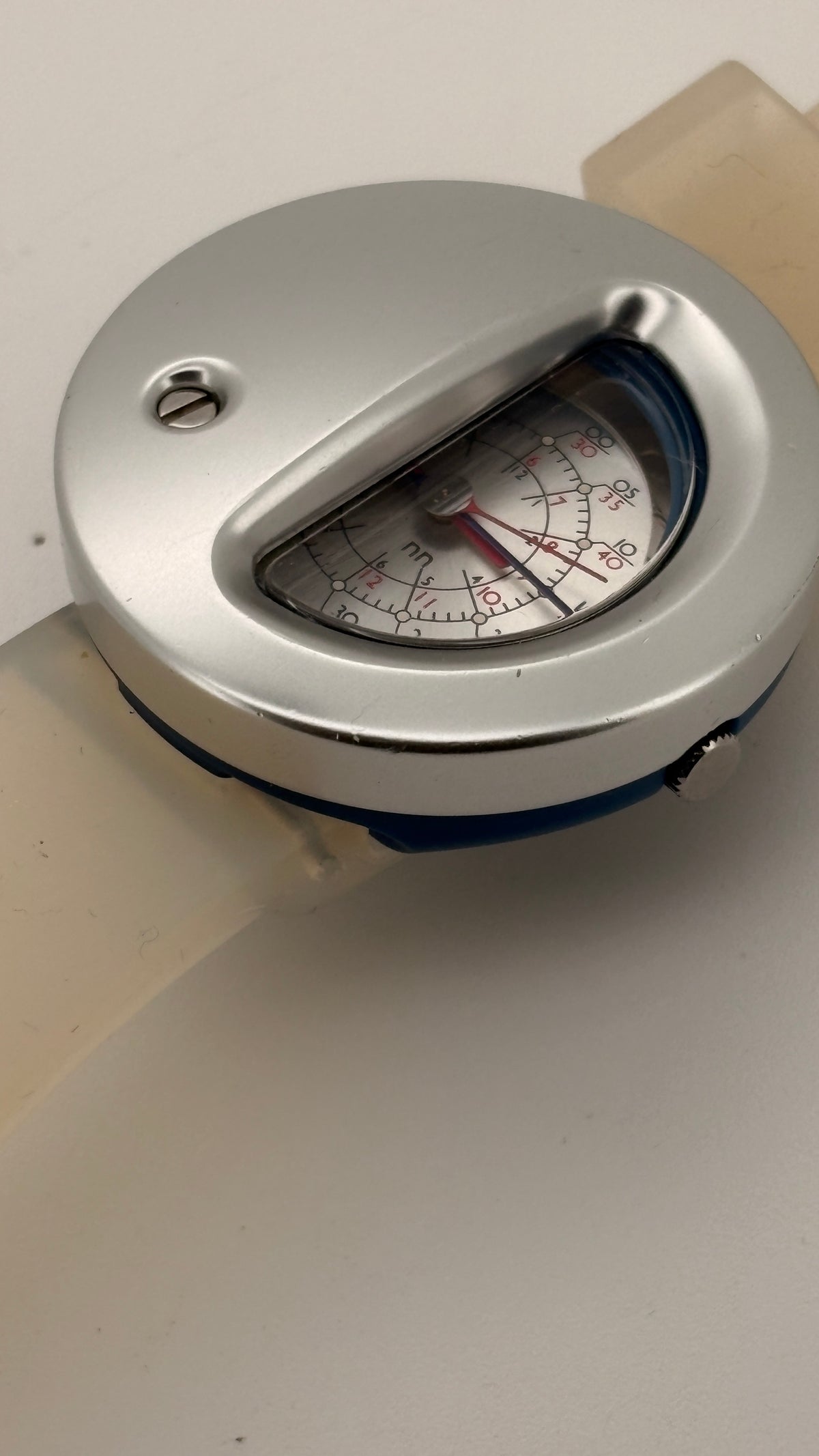 90s vintage  seiko alba neatnik aluminum  V501-5F70