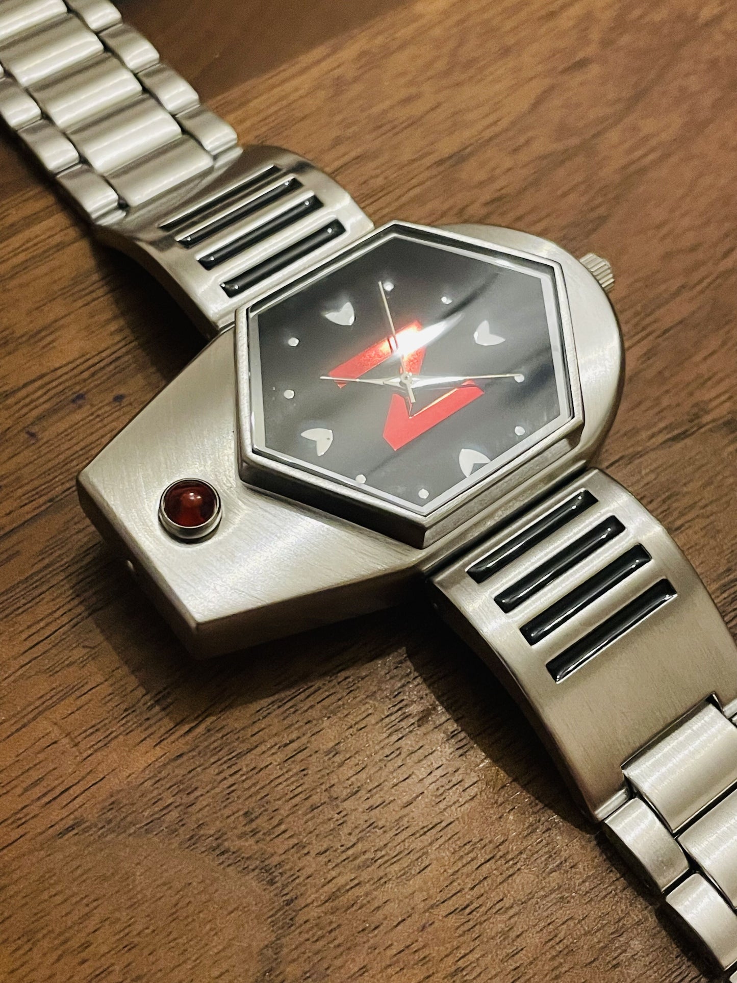 Super rare new old stock limited   mazinger z  A very very rare watch