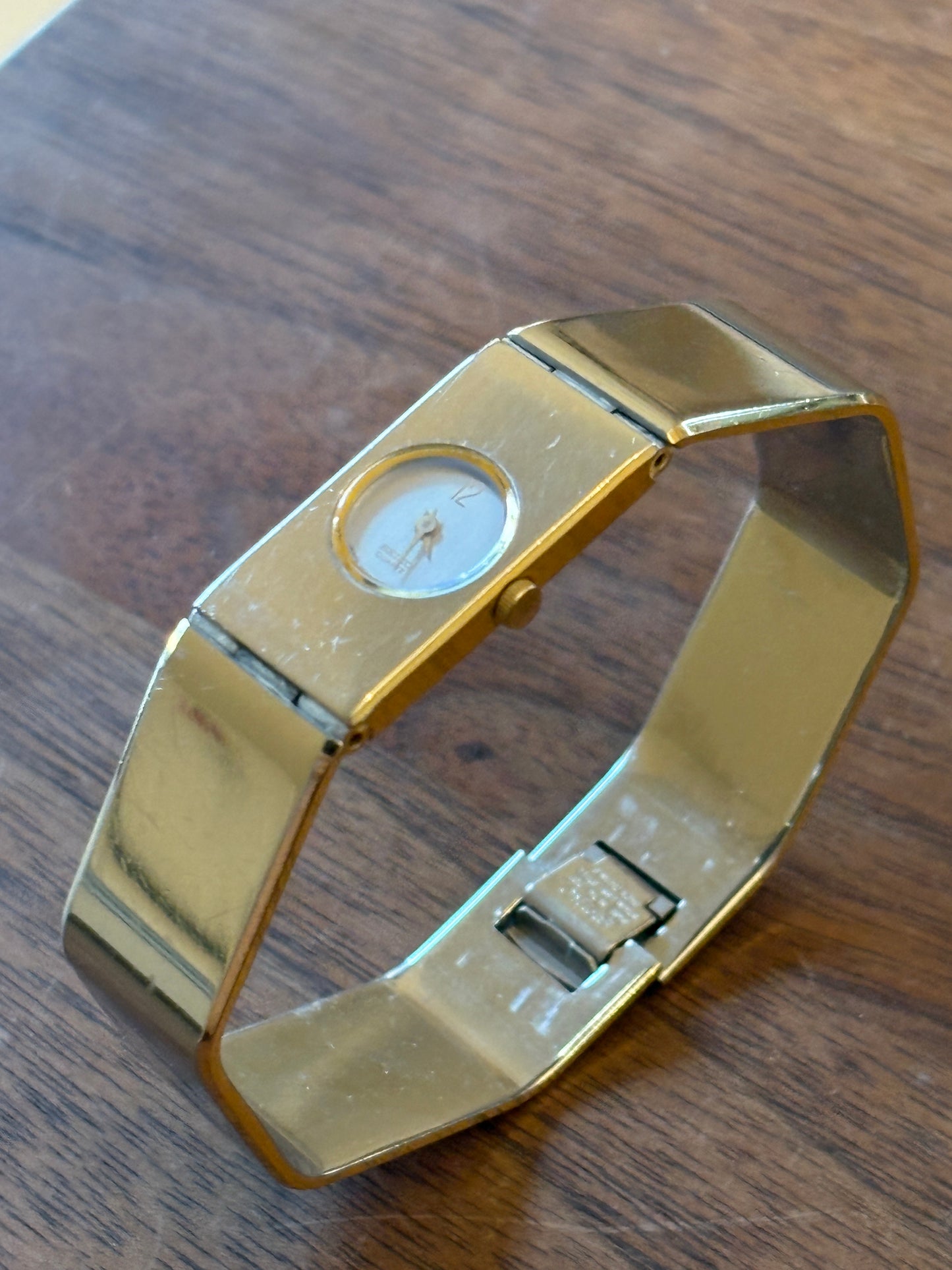 special rare SEIKO 80s VINTAGE  octagon　watch 2E20-0010