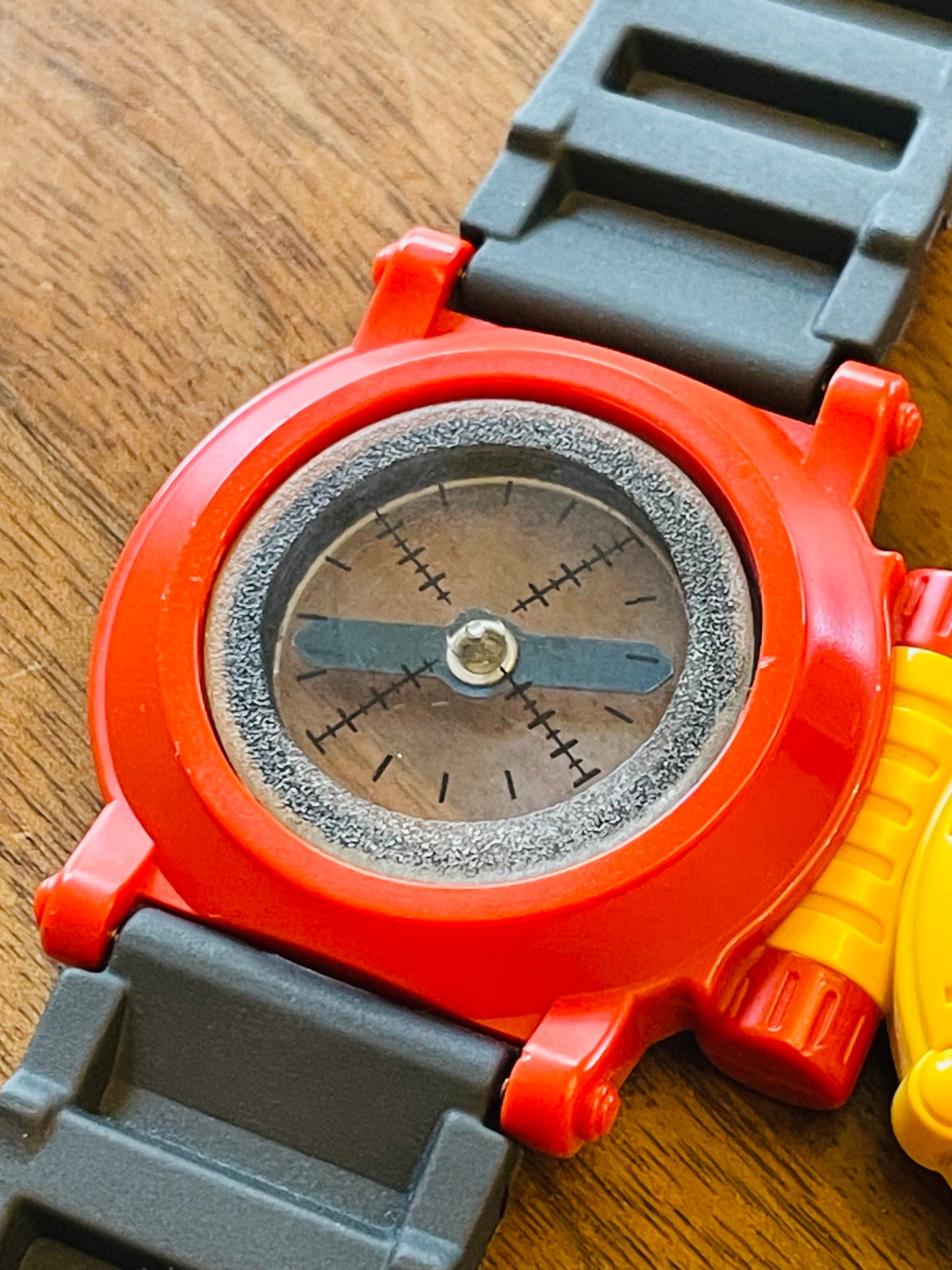 super rarevintage 90s casio MW-43