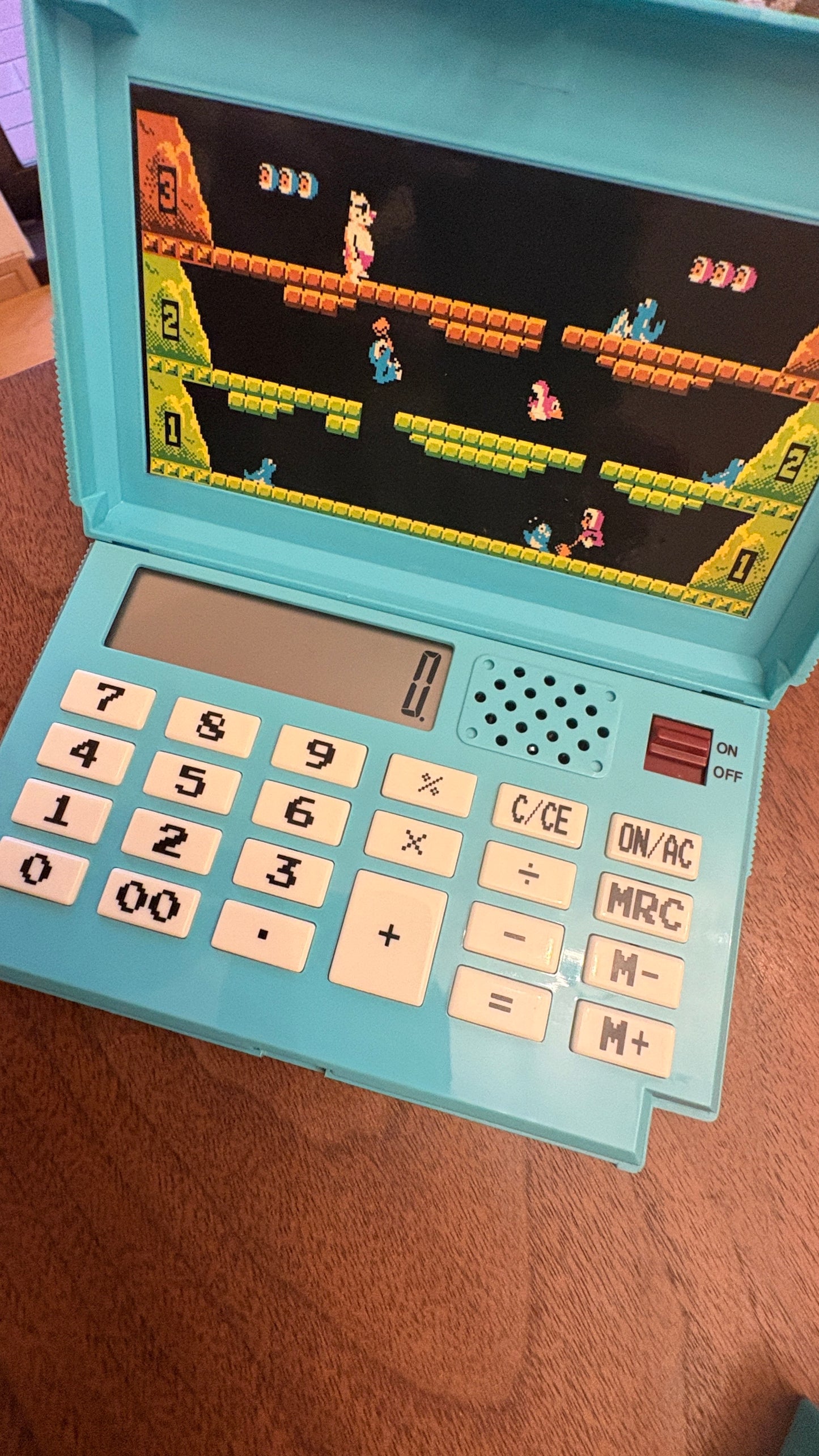 Ultra rare 05's Famicom cassette type calculator ice climber