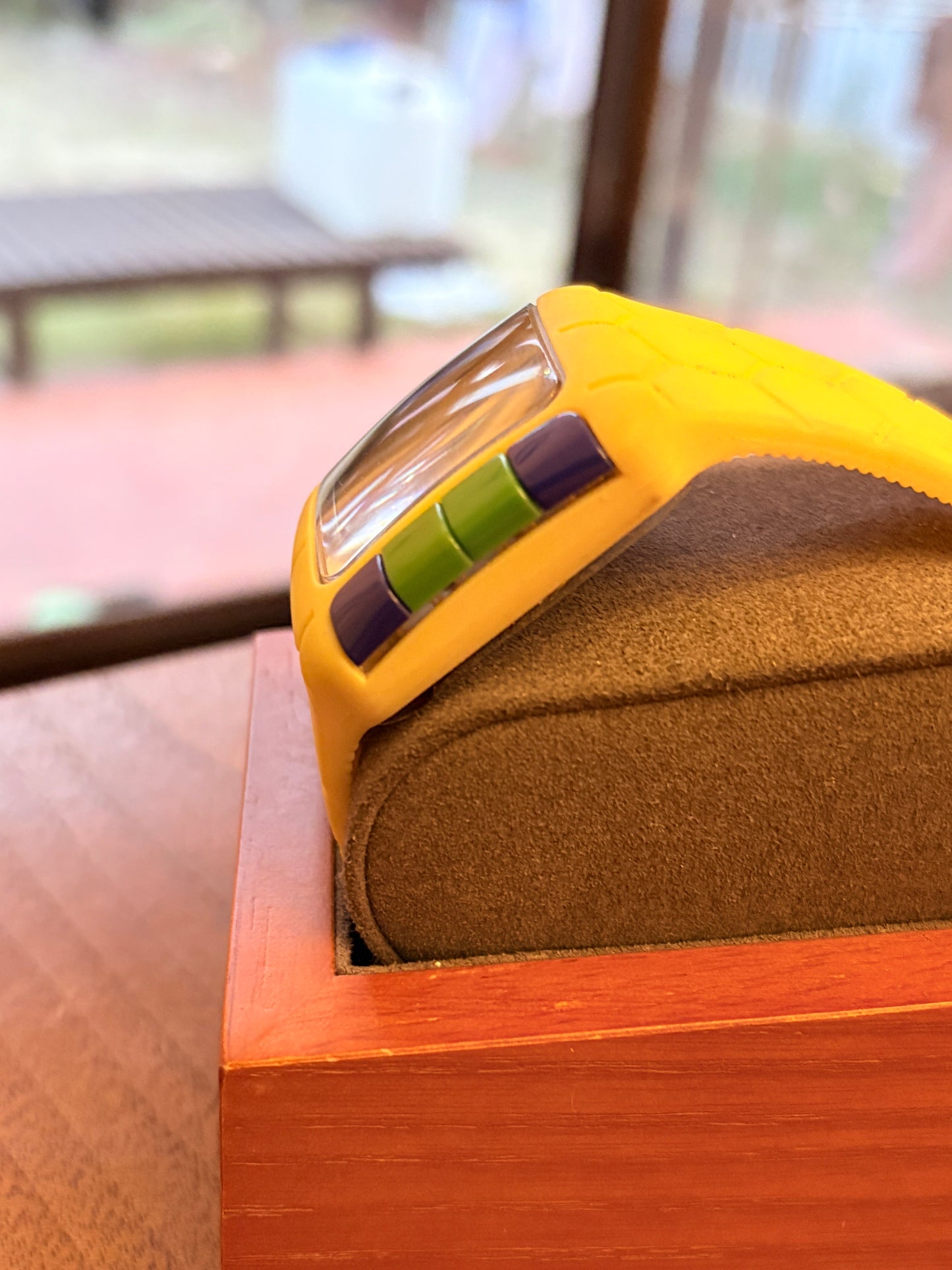 very  rare puma  soccer watch