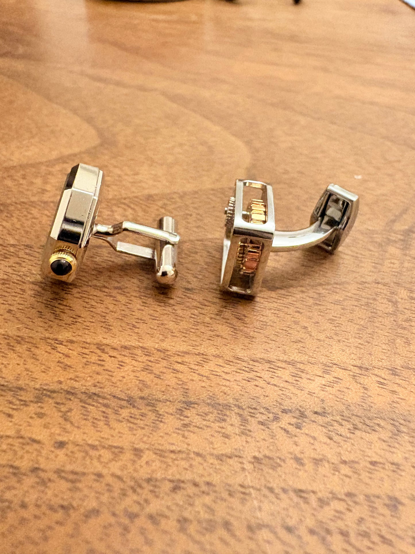 super rare vintage TATEOSSIAN Cufflinks watch