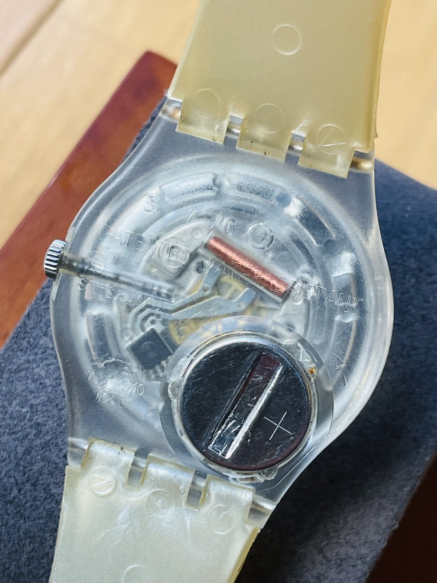 very rare  vintage swatch  very rare_1