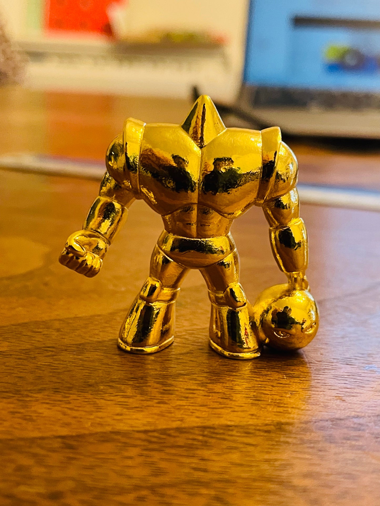 muscle man diecast　KINKESNI  KENDAMAN GOLD