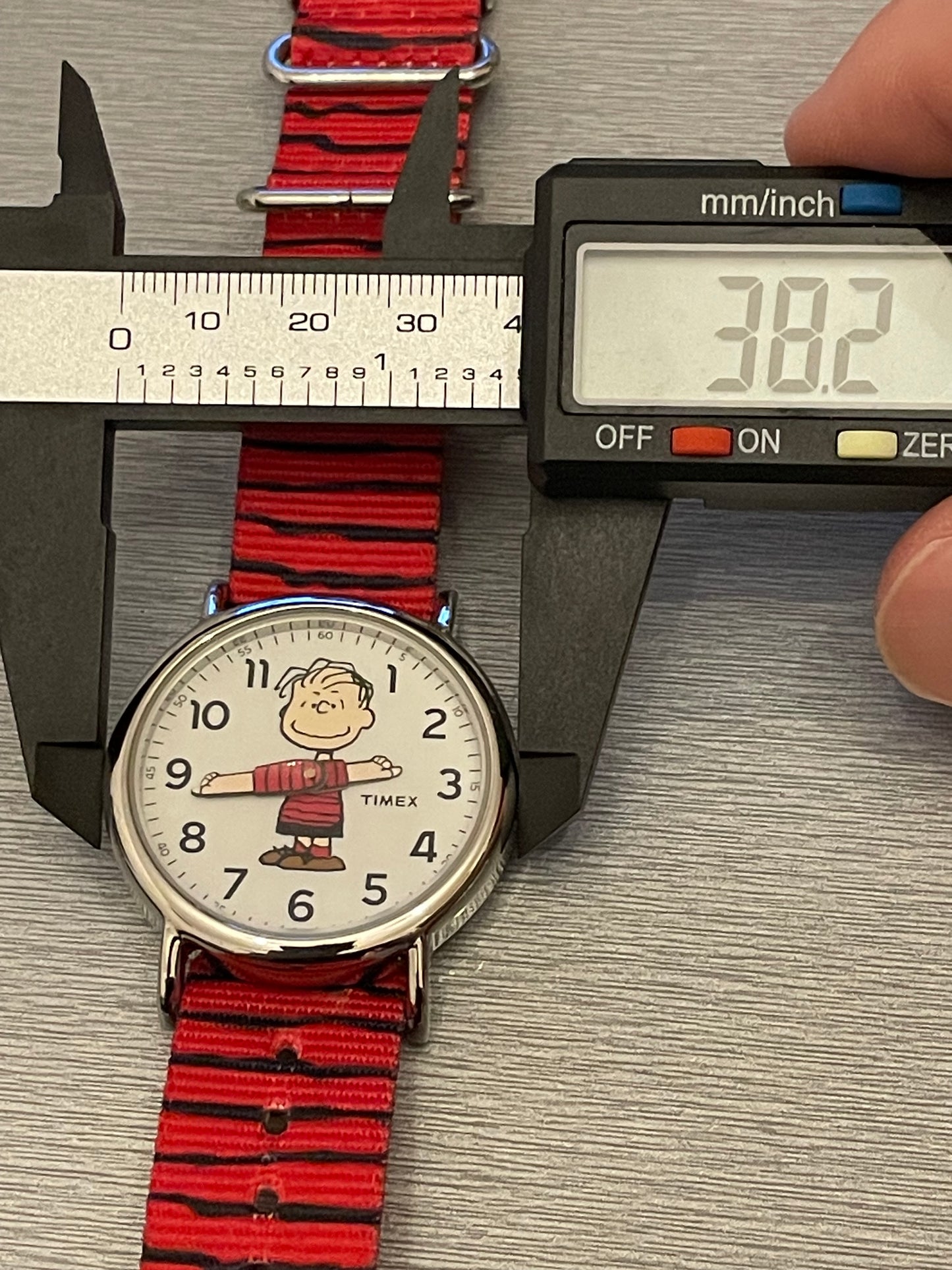 very rare timex×peanuts