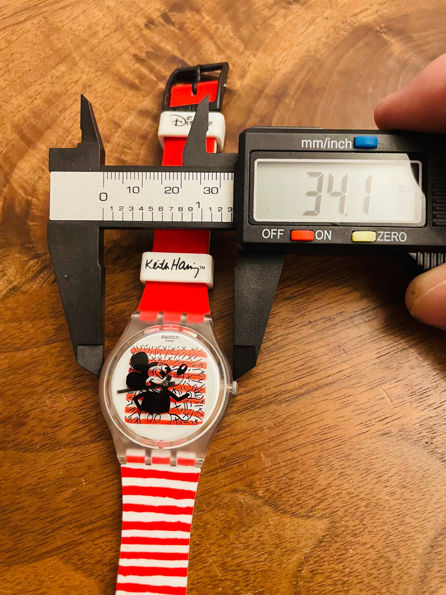 very very rare swatch×Keith Haring× Disney_1