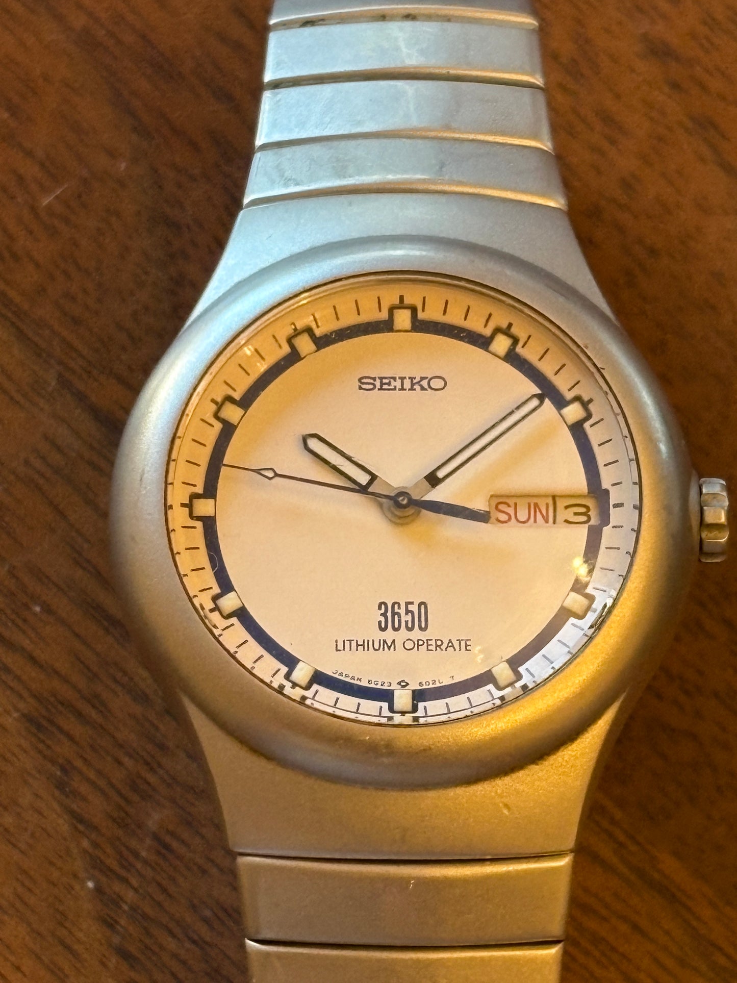 Special rare SEIKO 80s VINTAGE  5G23-06020
