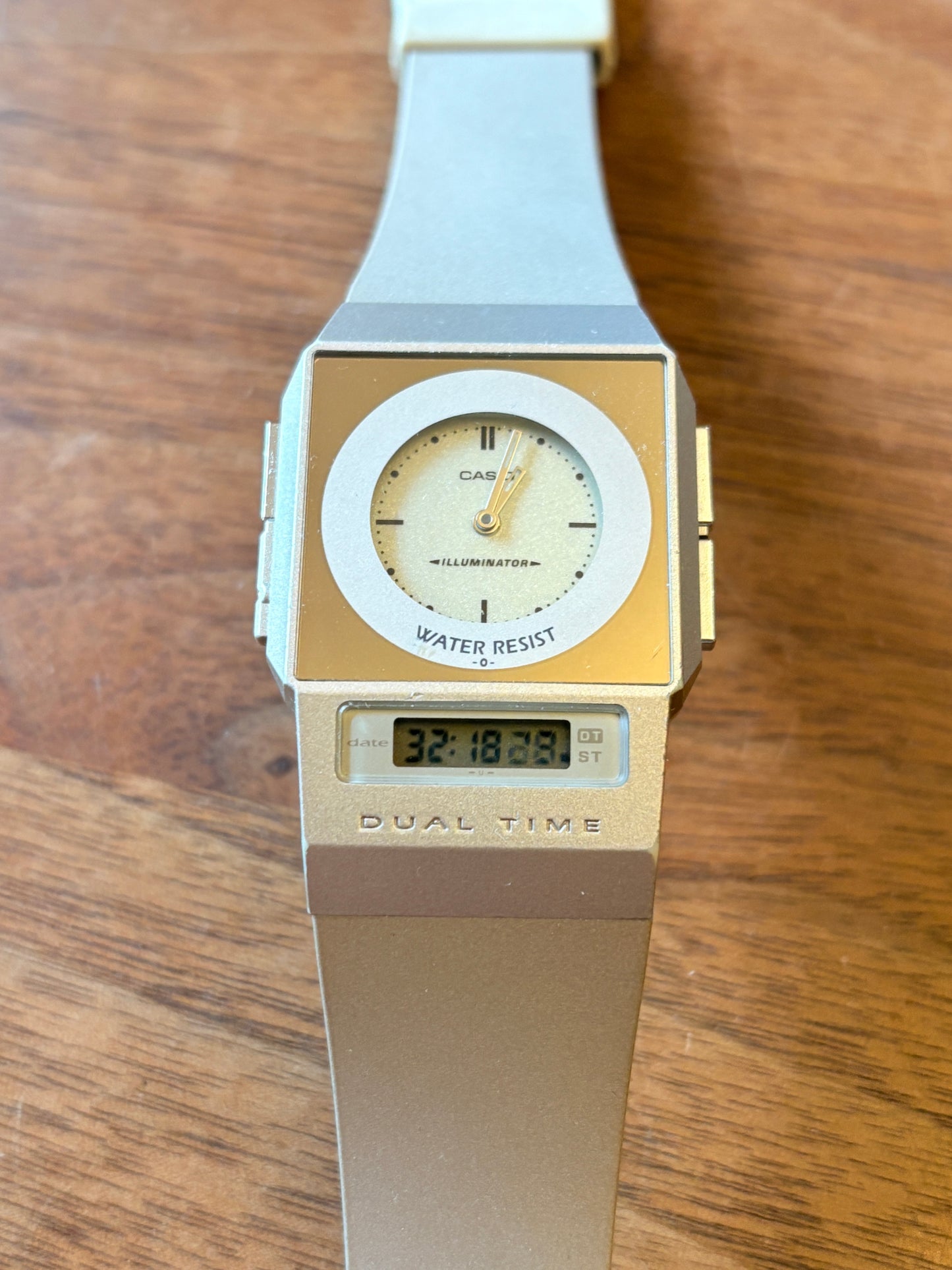 A very very rare vintage 90s casio film watch fs-01