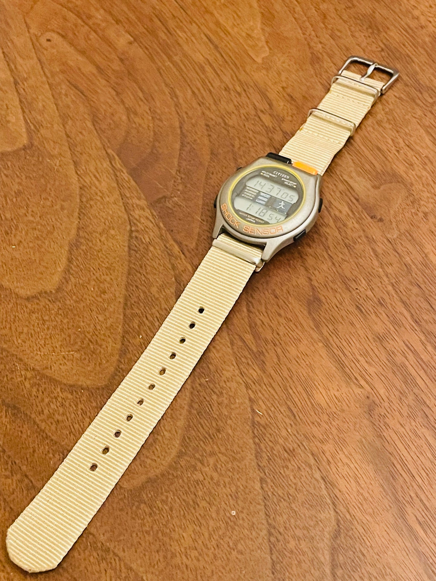 super rare vintage citizen SHOCK SENSOR d132-313071