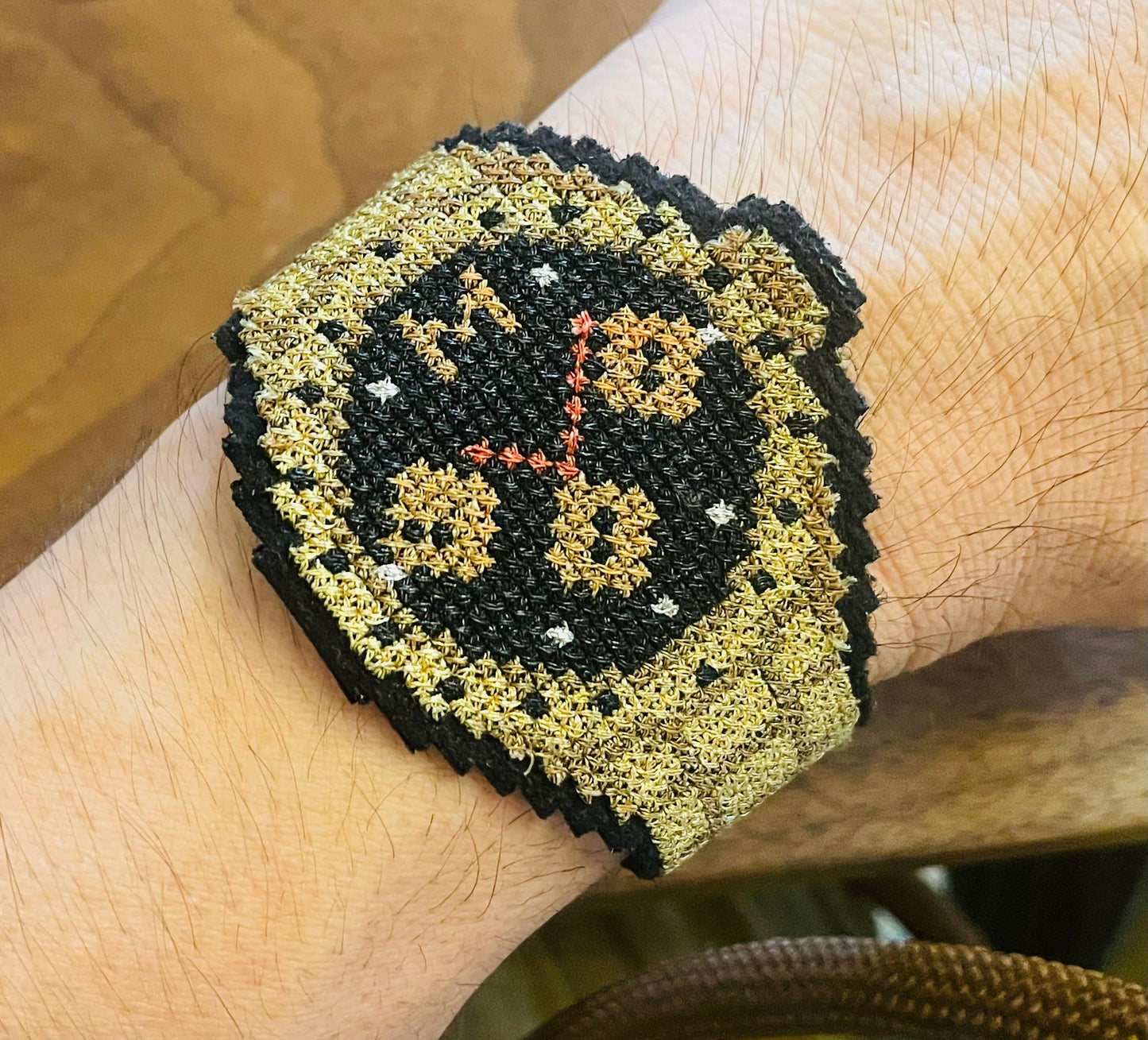 very rare Designed by Makoto Ozu Handcrafted by Japanese craftsmen