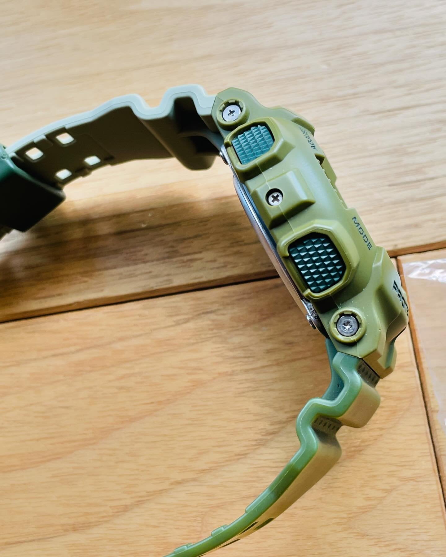 vintage casio GD-100PS collaboration  model with play set product designer Hiroshi Nakano. This