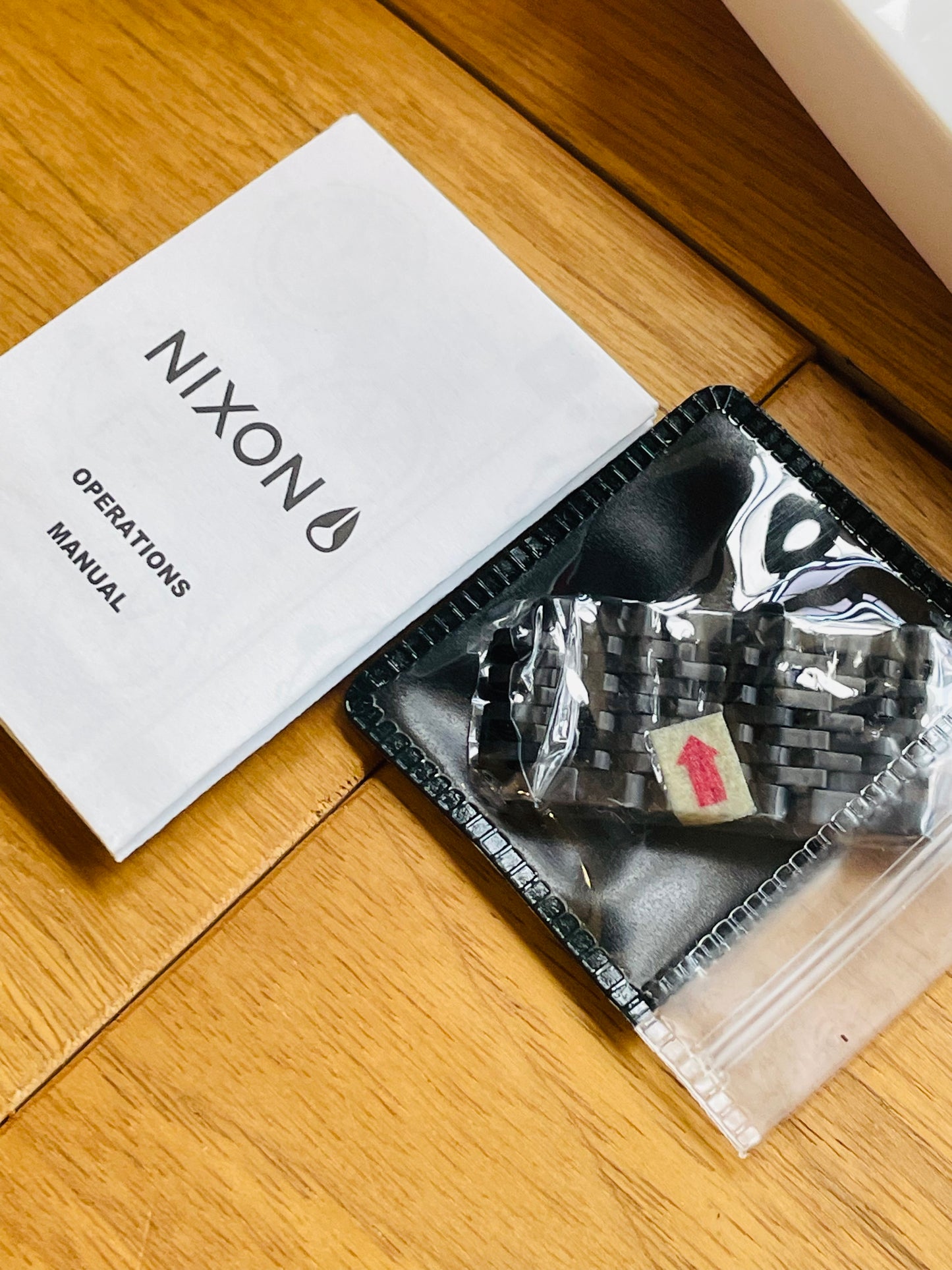 with box very rare NIXON sk-09